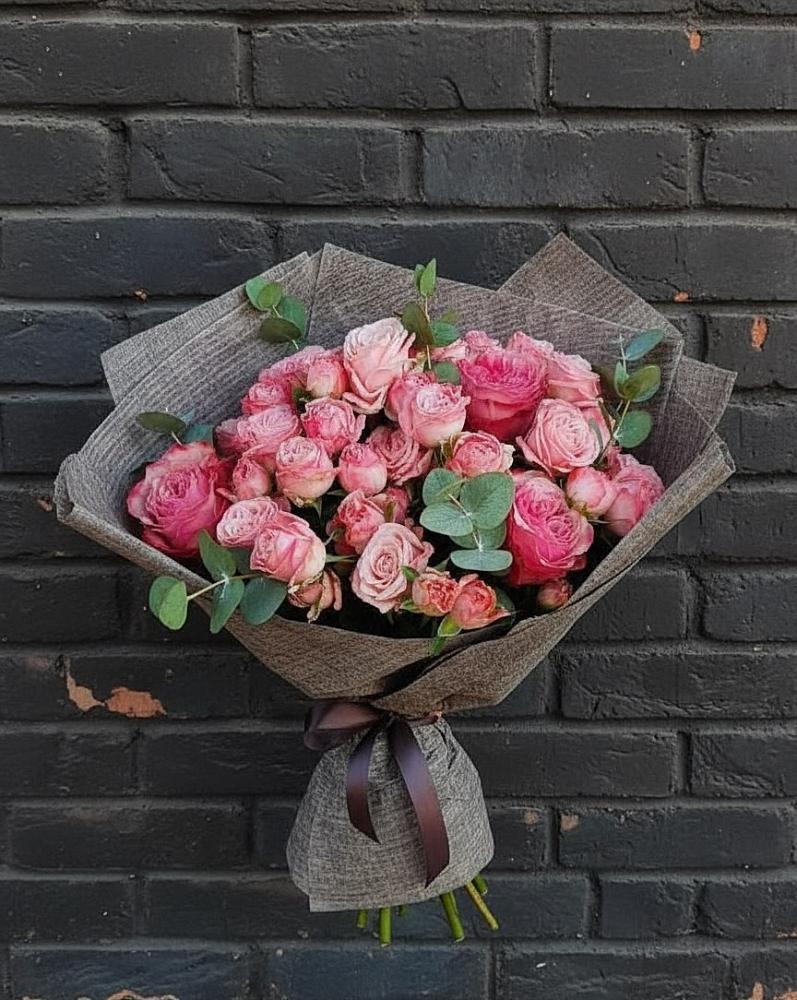 Букет цветов из: Розы в Беркакит