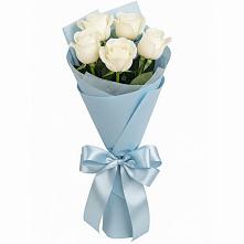 Букет 5 Белых роз Проуд в Беркакит