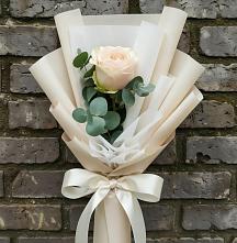 Букет цветов из:  Розы в Беркакит