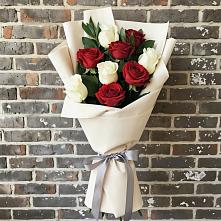 Букет цветов из:  Розы в Беркакит