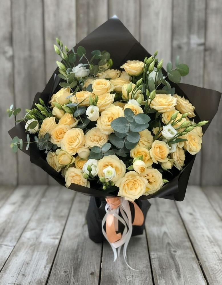 Букет цветов из: Розы и Лизиантусы в Беркакит