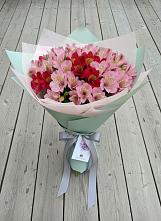 Букет цветов из:  Альстромерии в Беркакит