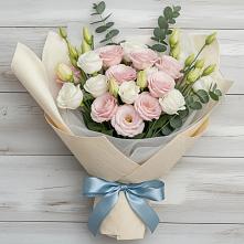 Букет цветов из:  Лизиантусы #REPLACE_PRED# Беркакит