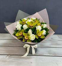 Букет цветов из:  Орхидеи и Розы в Беркакит