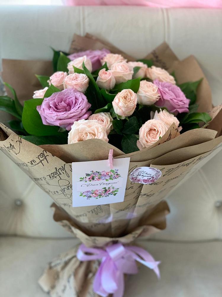 Букет цветов из: Розы в Беркакит