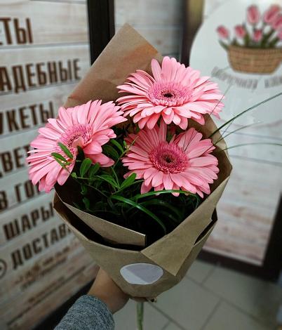 Букет цветов из: Герберы в Беркакит