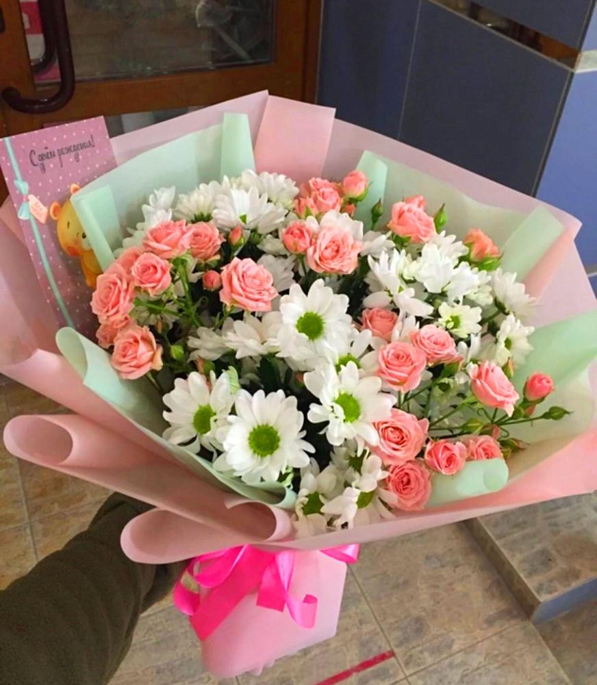 Букет цветов из: Розы и Хризантемы в Беркакит