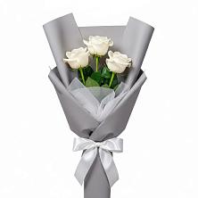 Букет 3 белые розы в Беркакит