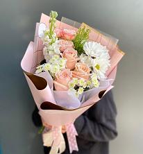 Букет цветов из:  Хризантемы и Розы в Беркакит