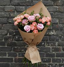 Букет цветов из:  Розы в Беркакит
