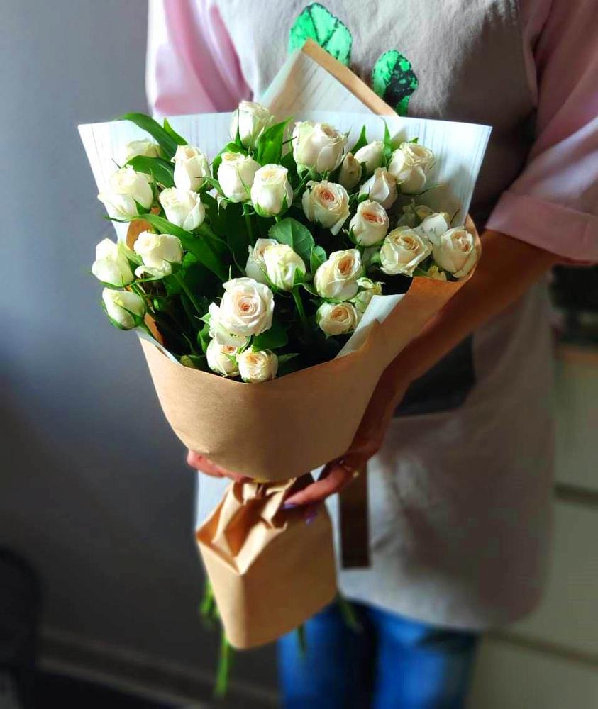 Букет цветов из: Розы в Беркакит