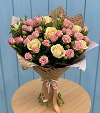 Букет цветов из:  Розы в Беркакит