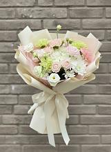 Букет цветов из:  Гвоздики, Розы, Лизиантусы и Хризантемы #REPLACE_PRED# Беркакит