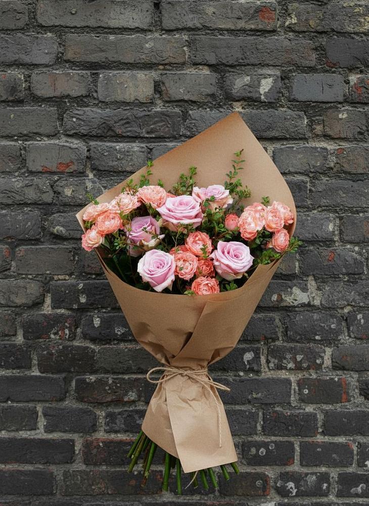 Букет цветов из: Розы в Беркакит