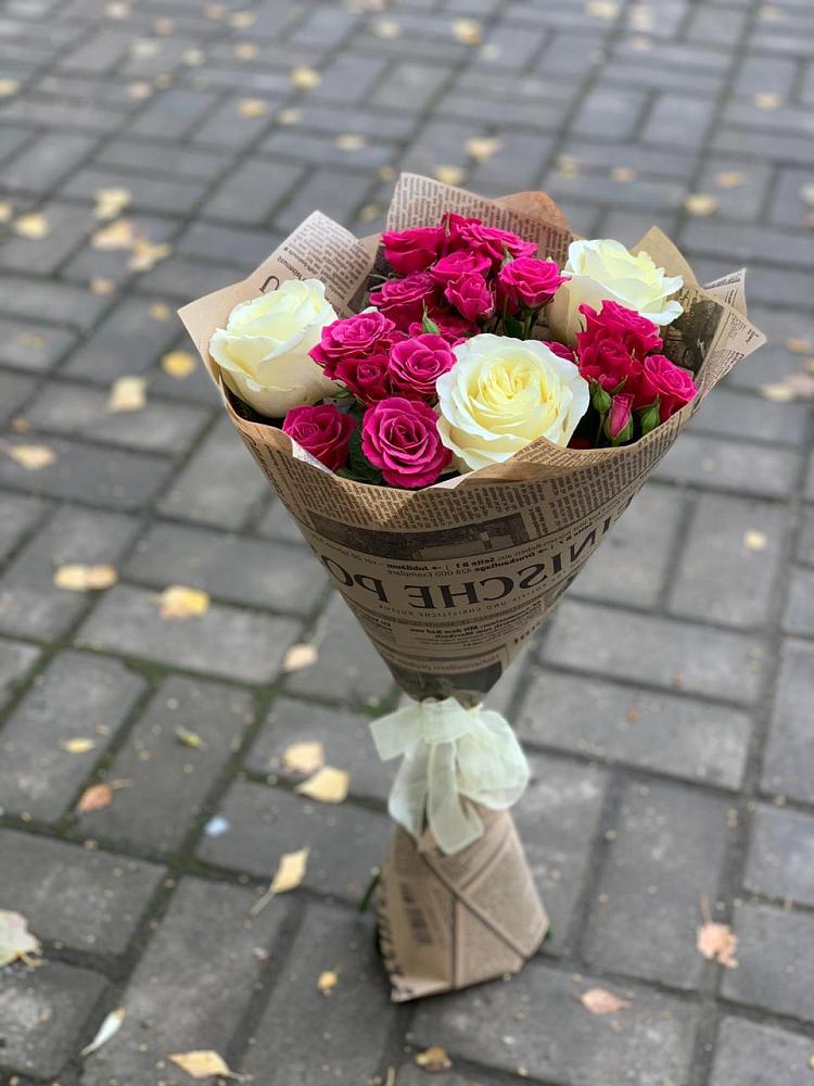 Букет цветов из: Розы в Беркакит