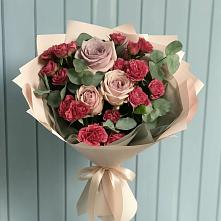 Букет цветов из:  Гвоздики и Розы в Беркакит