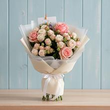 Букет цветов из:  Розы в Беркакит