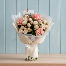 Букет цветов из:  Розы в Беркакит