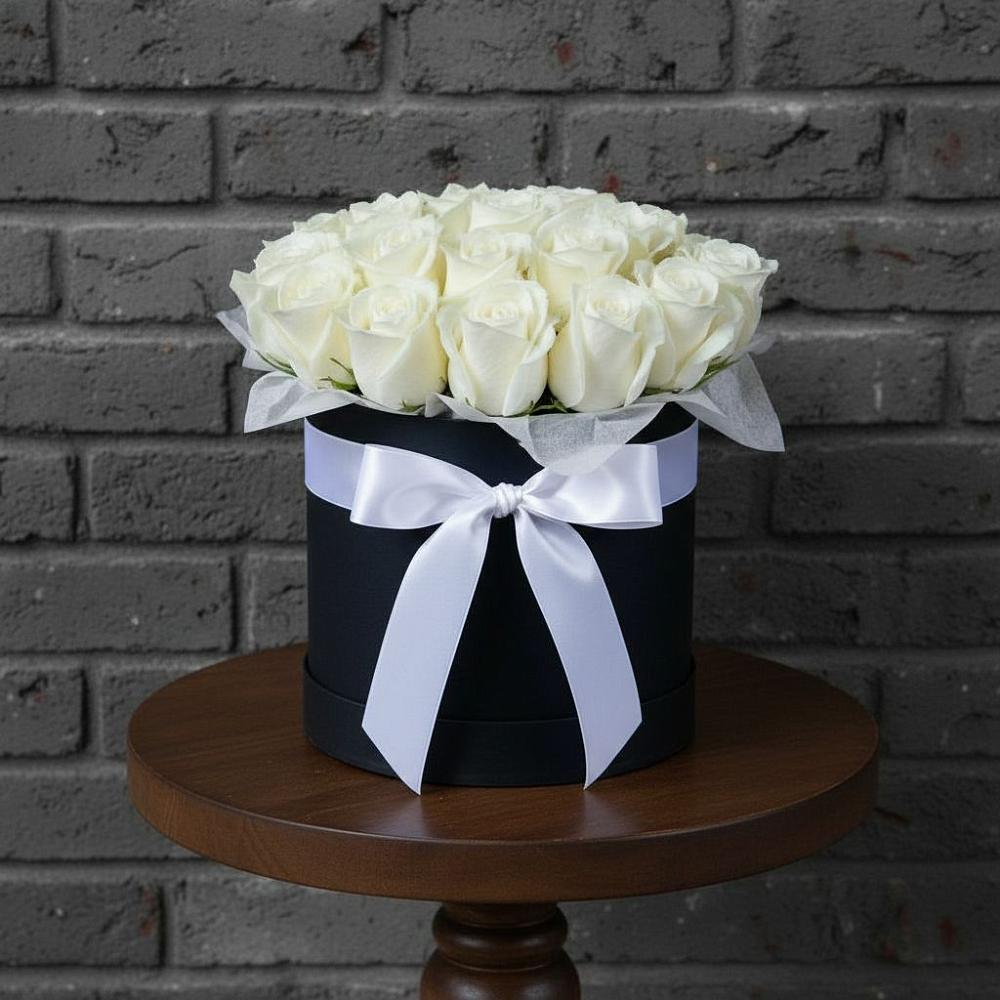 Цветочная композиция из Розы в шляпной коробке в Беркакит