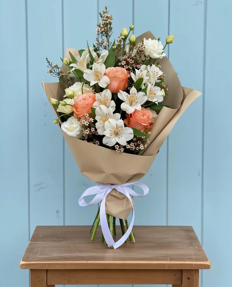 Букет цветов из: Альстромерии, Лизиантусы, Розы и Хризантемы в Беркакит