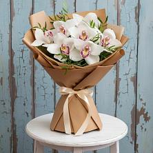 Букет цветов из:  Орхидеи и Розы в Беркакит