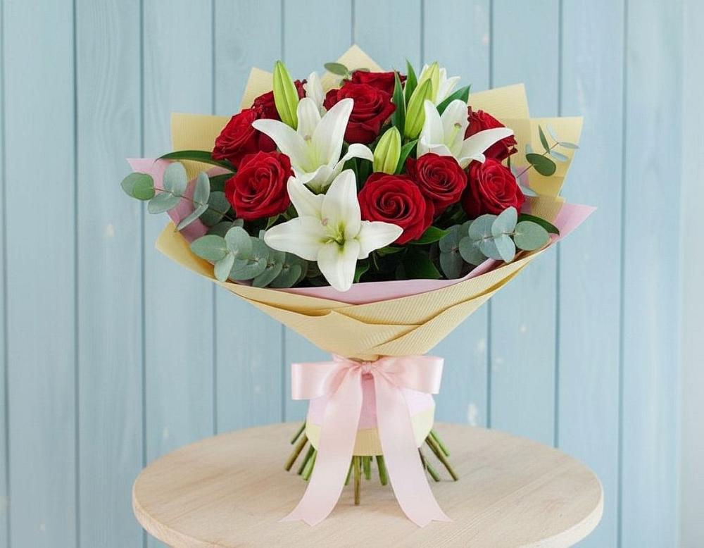 Букет цветов из: Лилии и Розы в Беркакит